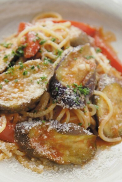 ナスのトマトソースパスタ